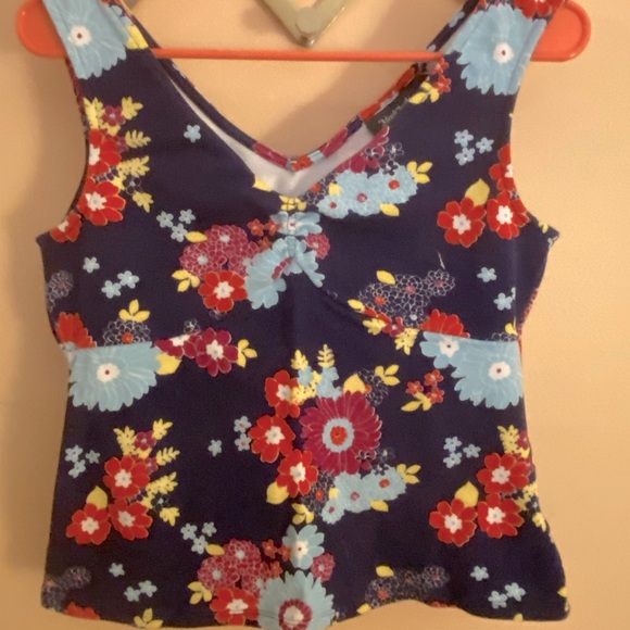 Modcloth Tops - Floral tank top
